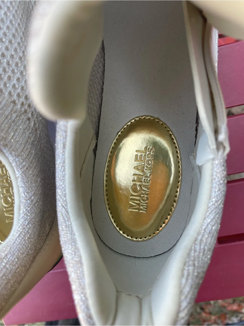 ✨✨MICHAEL  KORS Glitter Knit Sneakers Size ✨✨ - Picture 9 of 10